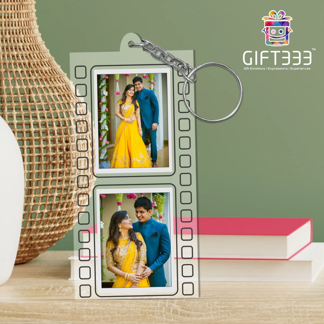 Personalized polaroid photo keychains | Transparent customized photo keychains