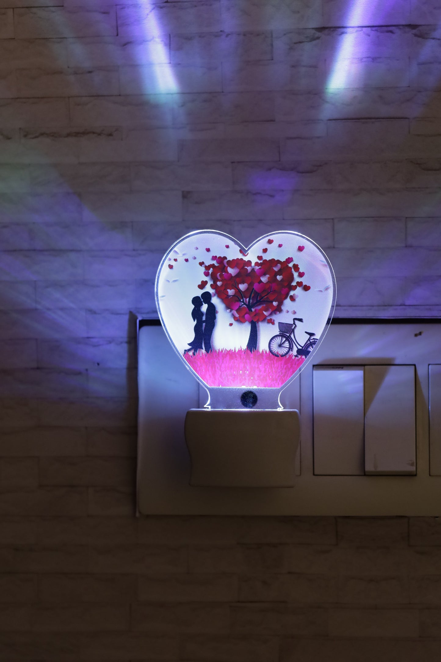 Gifteee Love LED Gift Lamp | Personalized Gift for Him or Her | 7 Color Changing Lights